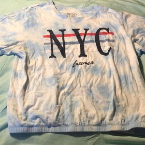 Blue & white the die women’s t shirt